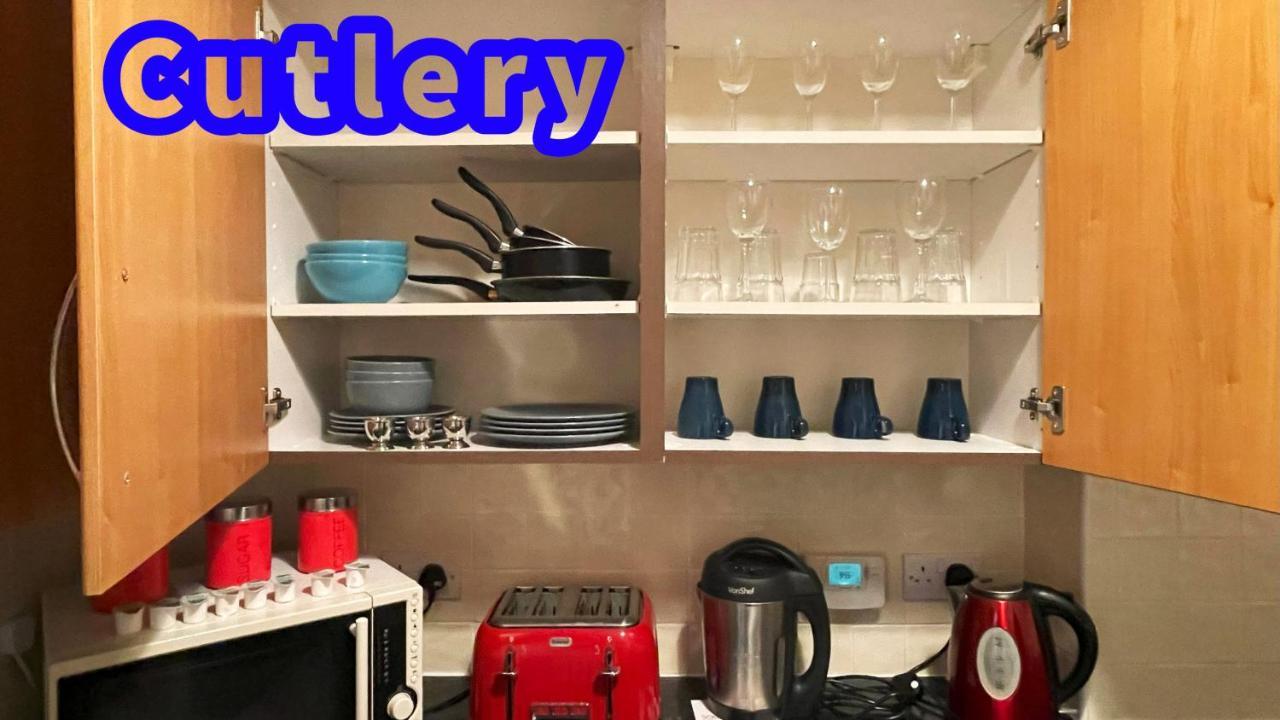 2 Bedrooms Entire Apartment Self Check In Kelty Extérieur photo